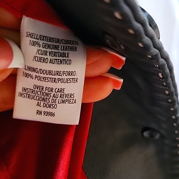 Black Leather Jacket By Petite Sofisticate in size SP. - Picture 7 of 8